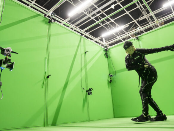 GLOW-artist-residency-in-the-VIP-Studio.x46728444